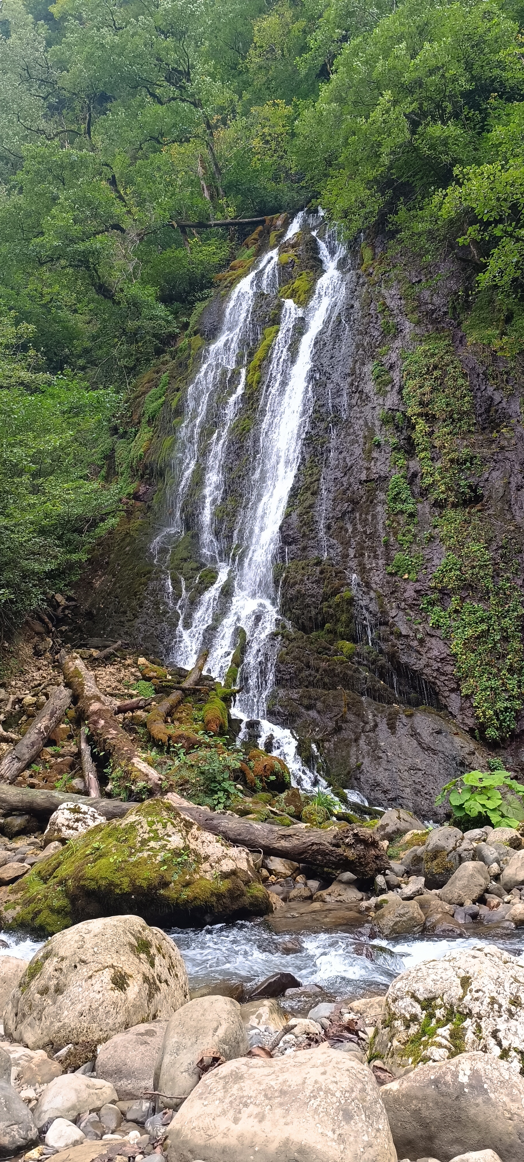 ДИКИЕ ВОДОПАДЫ ХАБЮ И ПОДЗЕМНАЯ РЕКА